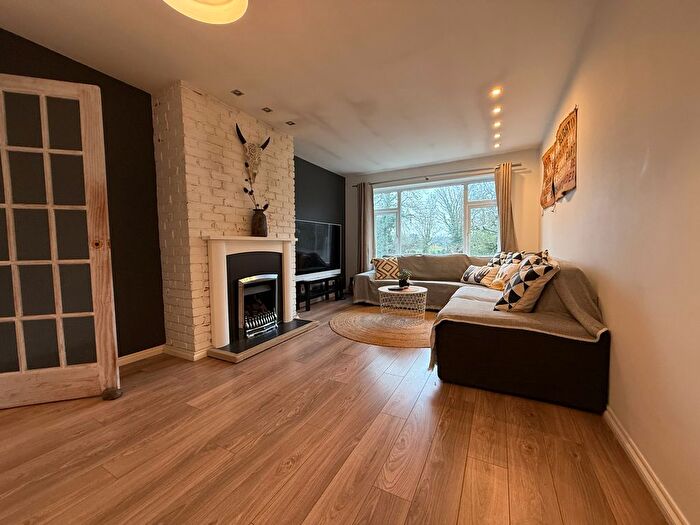 2 Bedroom Maisonette To Rent In Mays Lane, Reading, RG6