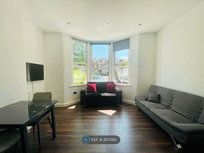 1 Bedroom Flat To Rent In Uxbridge Road, London, W7