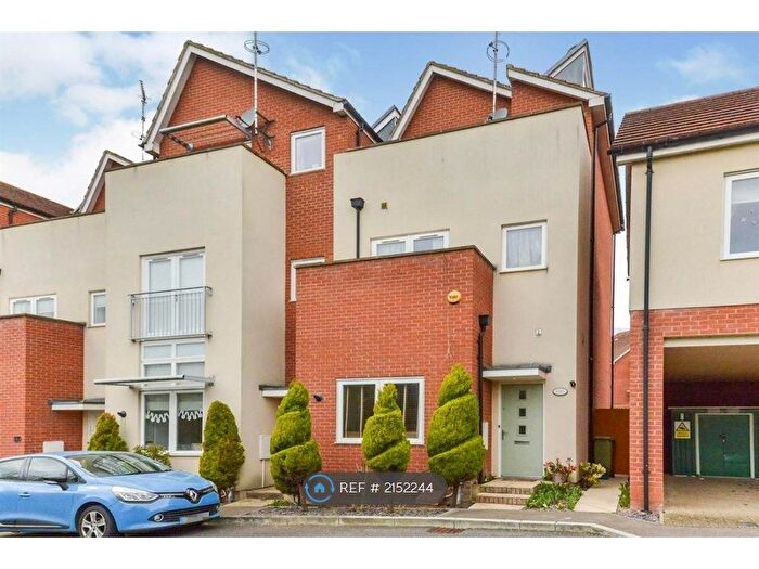 3 Bedroom Semi-Detached House To Rent In Carradine Crescent, Oxley Park, Milton Keynes, MK4