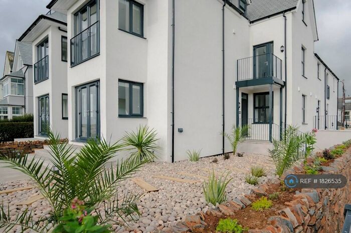 2 Bedroom Flat To Rent In Downs View, Bude, EX23