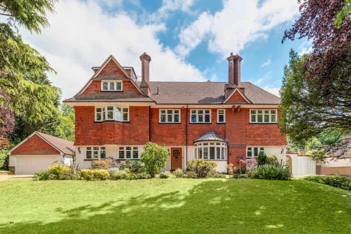 7 Bedroom House To Rent In The Drive, Sutton, SM2