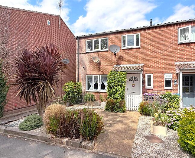 3 Bedroom Town House For Sale In Crossways Drive, East Bridgford, NG13