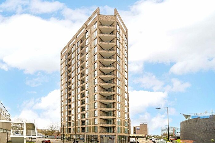 1 Bedroom Flat For Sale In Bollo Lane, Acton, W3