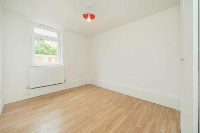 4 Bedroom Flat To Rent In Abbey Road, St John's Wood, NW8