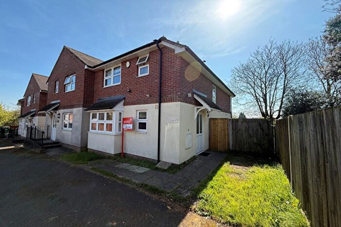4 Bedroom Semi-Detached House For Sale In Swaythling, SO16