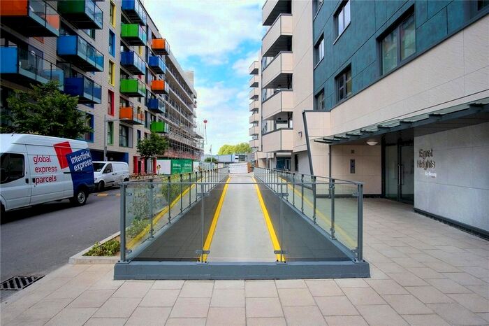 Garage / Parking To Rent In Kingfisher Heights, Waterside Way, London, N17