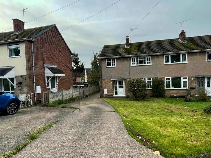 3 Bedroom Semi-Detached House To Rent In Bainbridge Road, Bolsover, S44