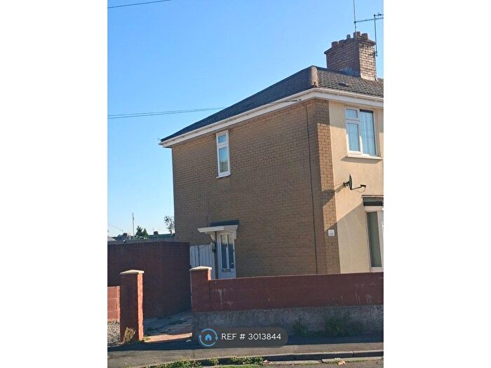3 Bedroom Semi-Detached House To Rent In Maesglas Crescent, Newport, NP20