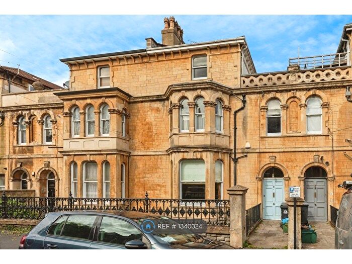 5 Bedroom Terraced House To Rent In Cotham Vale, Bristol, BS6