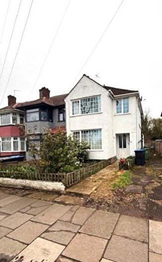 3 Bedroom Semi Detached House To Rent In Bridgewater Road, Wembley, Middlesex, HA0