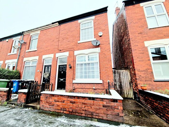 2 Bedroom End Of Terrace House To Rent In Winifred Road, Stockport, SK2