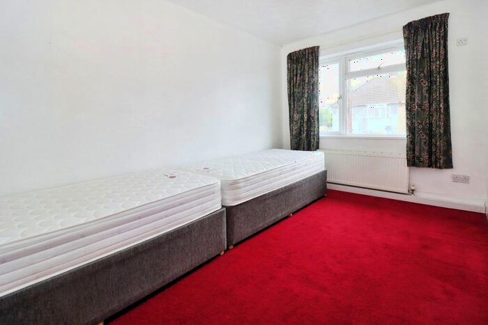 5 Bedroom House For Sale In Bush Avenue, Little Stoke, Bristol, Gloucestershire, BS34