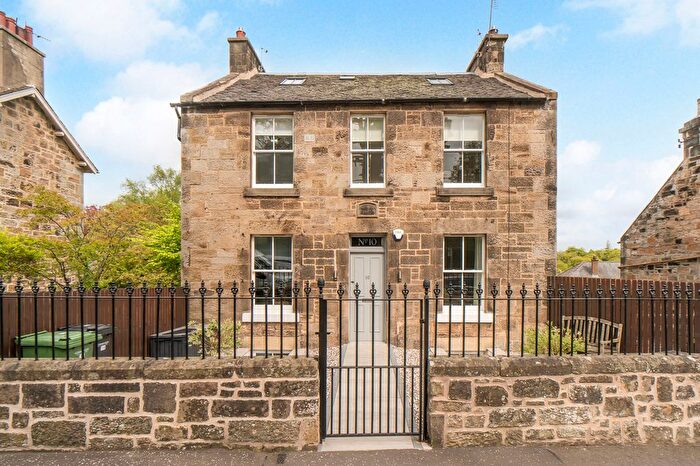 3 Bedroom Flat For Sale In Woodhall Road, Edinburgh, EH13