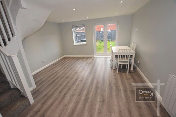 3 Bedroom End Terrace House To Rent In |Ref: |, Botley Gardens, Southampton, SO19