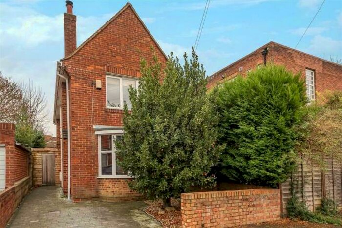 3 Bedroom Detached House To Rent In Cambridge Road, Southampton, SO14