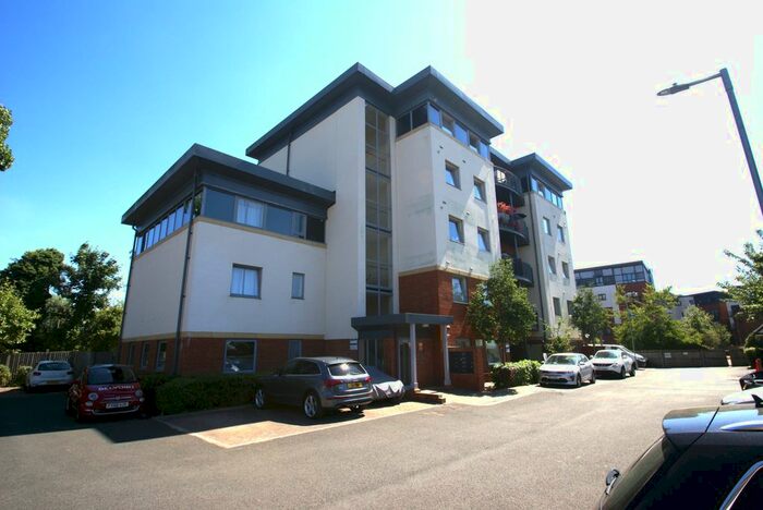 2 Bedroom Flat To Rent In Woodcutters Court, Andover, SP10