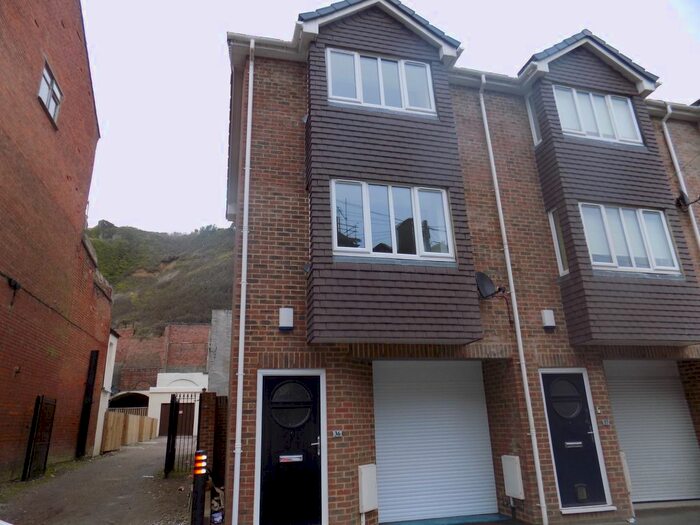 2 Bedroom End Of Terrace House To Rent In Royal Mews, Caves Road, St. Leonards-On-Sea, TN38