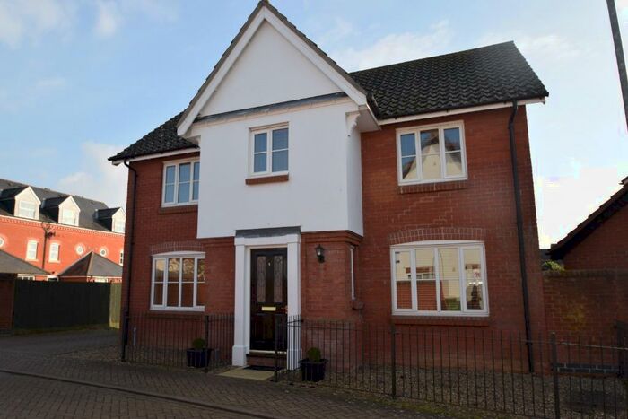 4 Bedroom Detached House To Rent In Edges Lane, Long Stratton, NR15