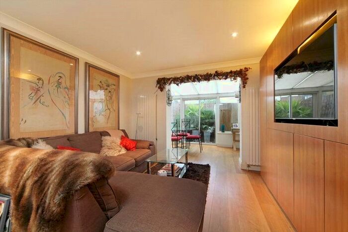 2 Bedroom Flat To Rent In Old Chiswick Yard, Pumping Station Road, London, W4