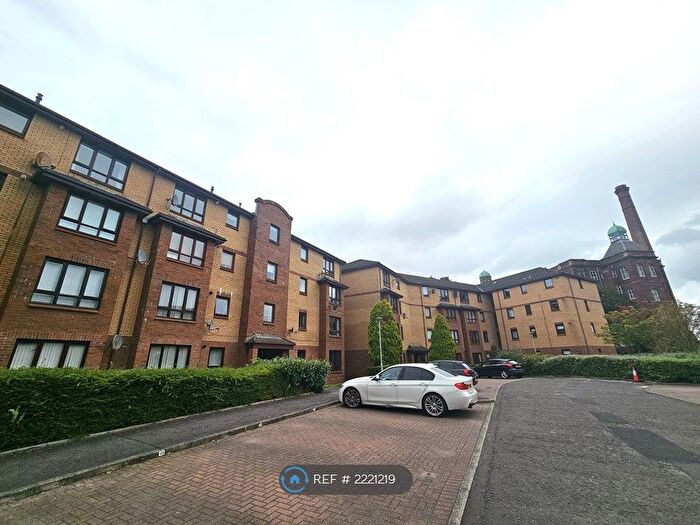 2 Bedroom Flat To Rent In Millstream Court, Paisley, PA1
