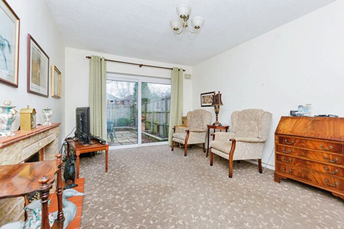 2 Bedroom Bungalow For Sale In University Close, Syston, Leicester, Leicestershire, LE7