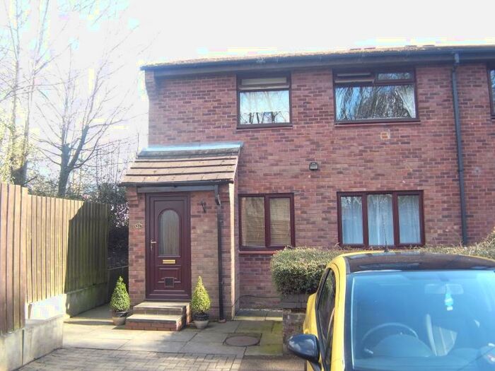 2 Bedroom Flat To Rent In Silk Mill Way, Cookridge, Leeds, LS16