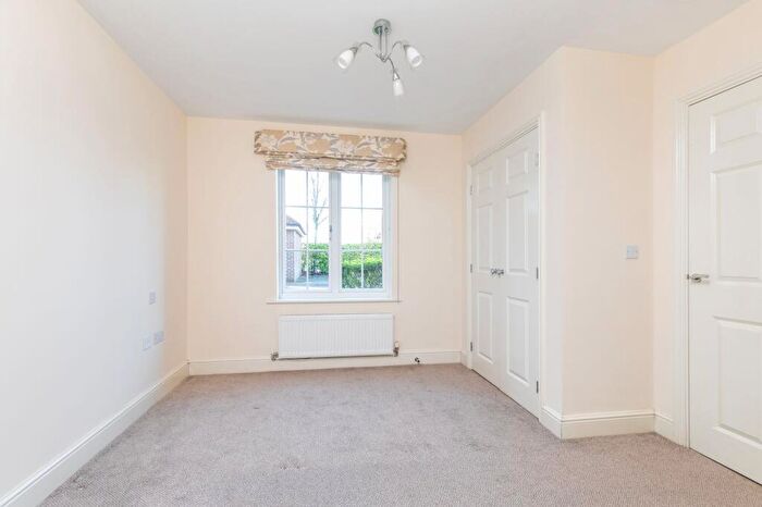 2 Bedroom Flat For Sale In Chilbolton Avenue, Winchester, SO22