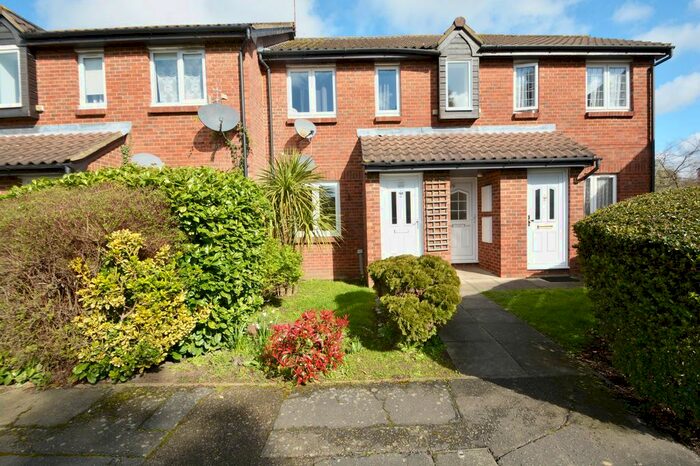 1 Bedroom Flat To Rent In Rabournmead Drive, Northolt, UB5