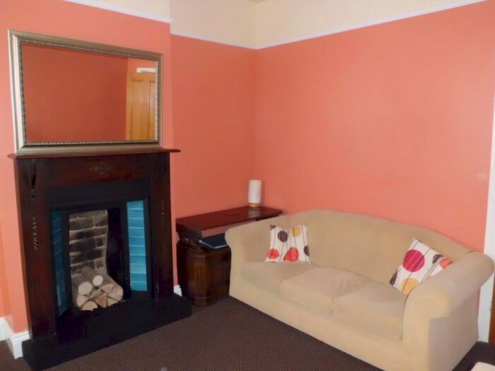 2 Bedroom Property To Rent In Pershore Avenue, Selly Park, Birmingham, B29