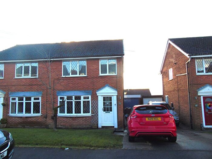 3 Bedroom Semi Detached House To Rent In Lothersdale Close, Burnley, BB10
