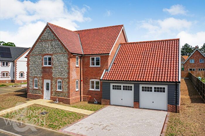 4 Bedroom Detached House For Sale In Roxbury Drive, East Harling, Norwich, NR16