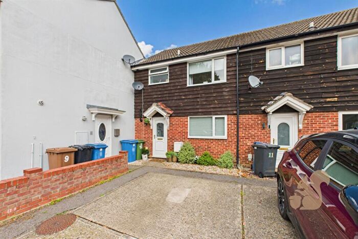 3 Bedroom Terraced House For Sale In Daniels Close, Acton, CO10