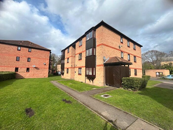 1 Bedroom Flat For Sale In Rushdon Close, Romford, RM1