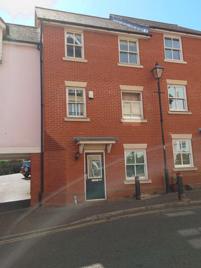 1 Bedroom Property To Rent In St Marys Fields, CO3