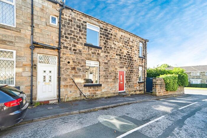 2 Bedroom End Of Terrace House For Sale In Swaine Hill Crescent, Yeadon, Leeds, LS19