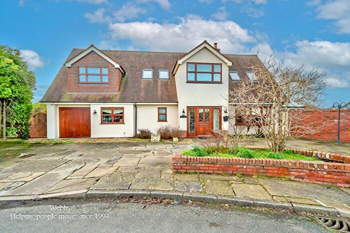 4 Bedroom Detached House For Sale In Pool View, Great Wyrley, Walsall, WS6