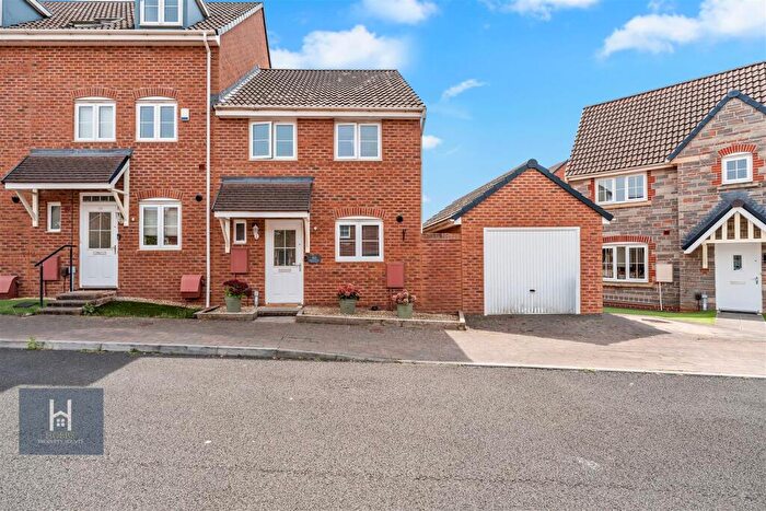 3 Bedroom End Of Terrace House For Sale In Dingley Lane | Yate, BS37