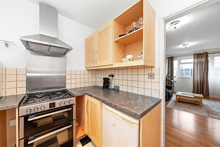1 Bedroom Flat For Sale In Little Dimocks, London, SW12