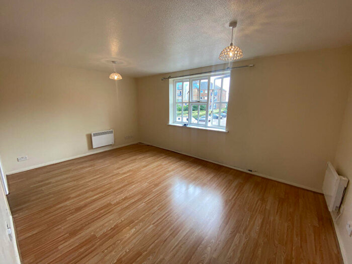 1 Bedroom Flat To Rent In Argent Street, Grays, RM17
