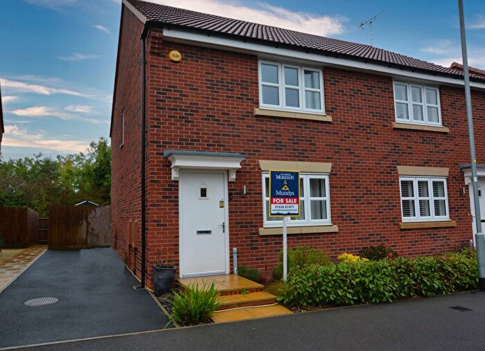 3 Bedroom Semi-Detached House For Sale In Hopewell Rise, Southwell, NG25