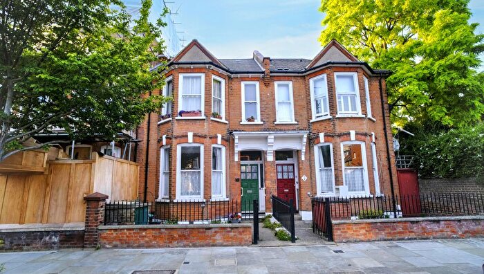 2 Bedroom Flat For Sale In Flat A, Kelfield Gardens, Notting Hill, London, W10