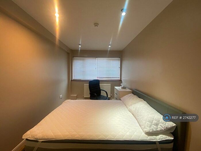 5 Bedroom Terraced House To Rent In Swasdale Road, Luton, LU3