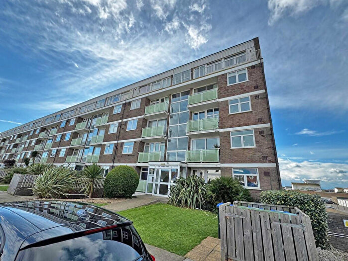 2 Bedroom Apartment For Sale In Ferry Road, Shoreham-by-Sea, BN43
