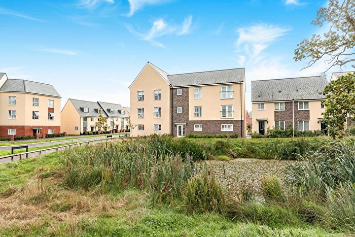 2 Bedroom Flat For Sale In Barling Walk, Cranbrook, EX5