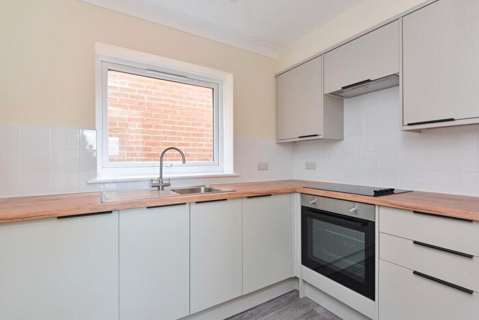 1 Bedroom Apartment To Rent In Dover Cottage, Cossington Road, Canterbury, CT1