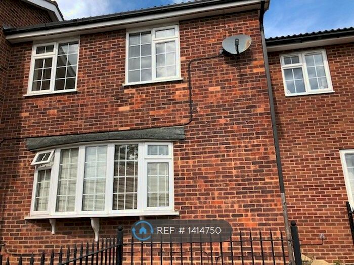 4 Bedroom Terraced House To Rent In Leam Close, Colchester, CO4