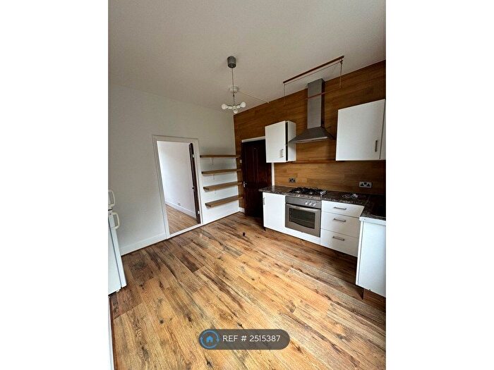 1 Bedroom Flat To Rent In Edenbridge Road, London, E9