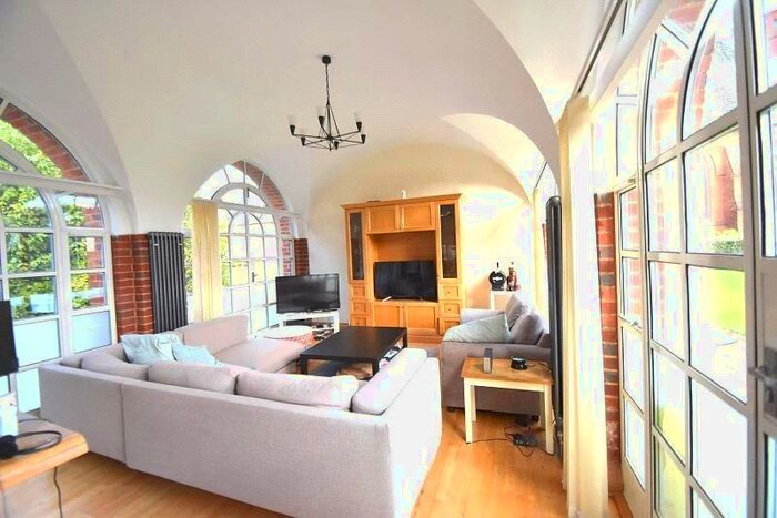 3 Bedroom Apartment To Rent In Apartment A/Convent Court, Hatch Lane, Windsor, Berkshire, SL4