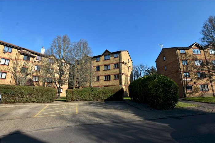 2 Bedroom Flat To Rent In Myers Lane, London, SE14