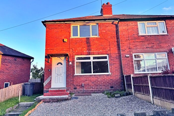 3 Bedroom End Of Terrace House To Rent In Wyntor Lane, West Bromwich, B71